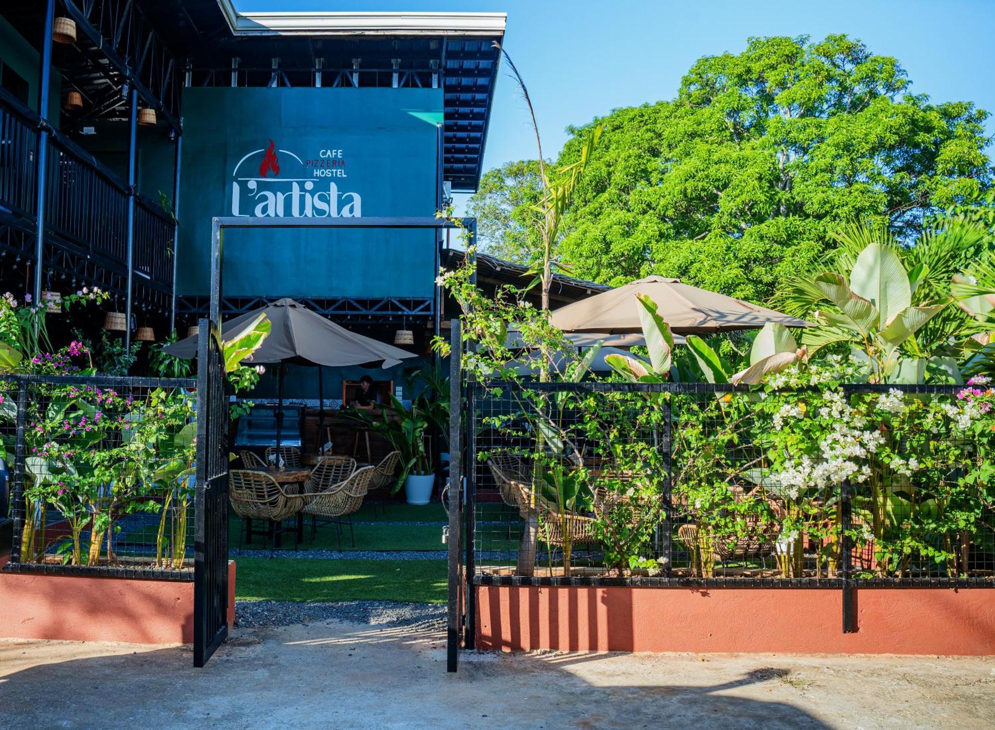 Lartista Hostel Puerto Princesa Exterior foto